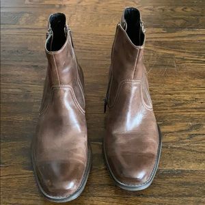 Kenneth Cole men’s brown leather boots